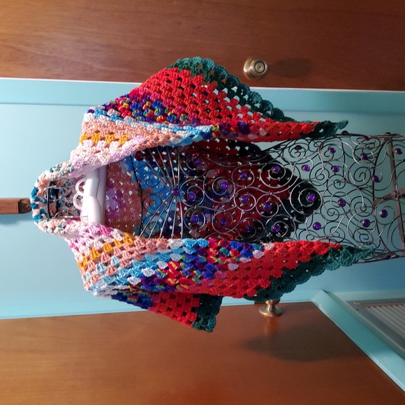 Bouquet of Colors Shawl - Picture 3 of 5